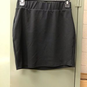 Urban heritage Little black skirt